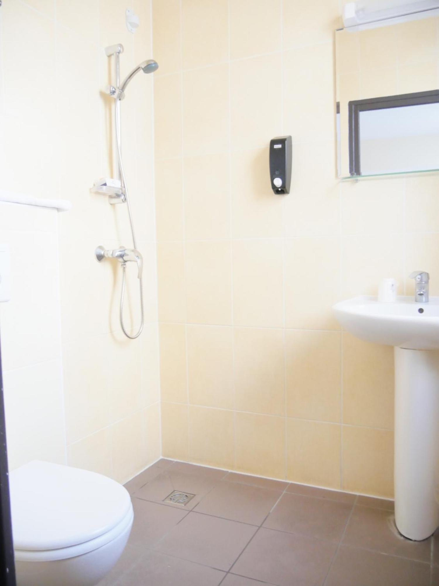 Hotel Des Bains A 10 Min De Paris Maisons-Alfort Ngoại thất bức ảnh